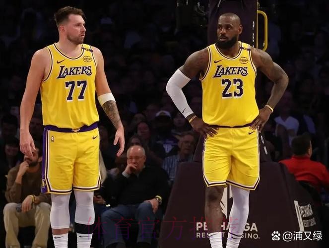 格兰姆斯:马克西整年都是联盟前三水平,配得上全明星首发 格兰姆斯:马克西整年都是联盟前三水平,配得上全明星首发